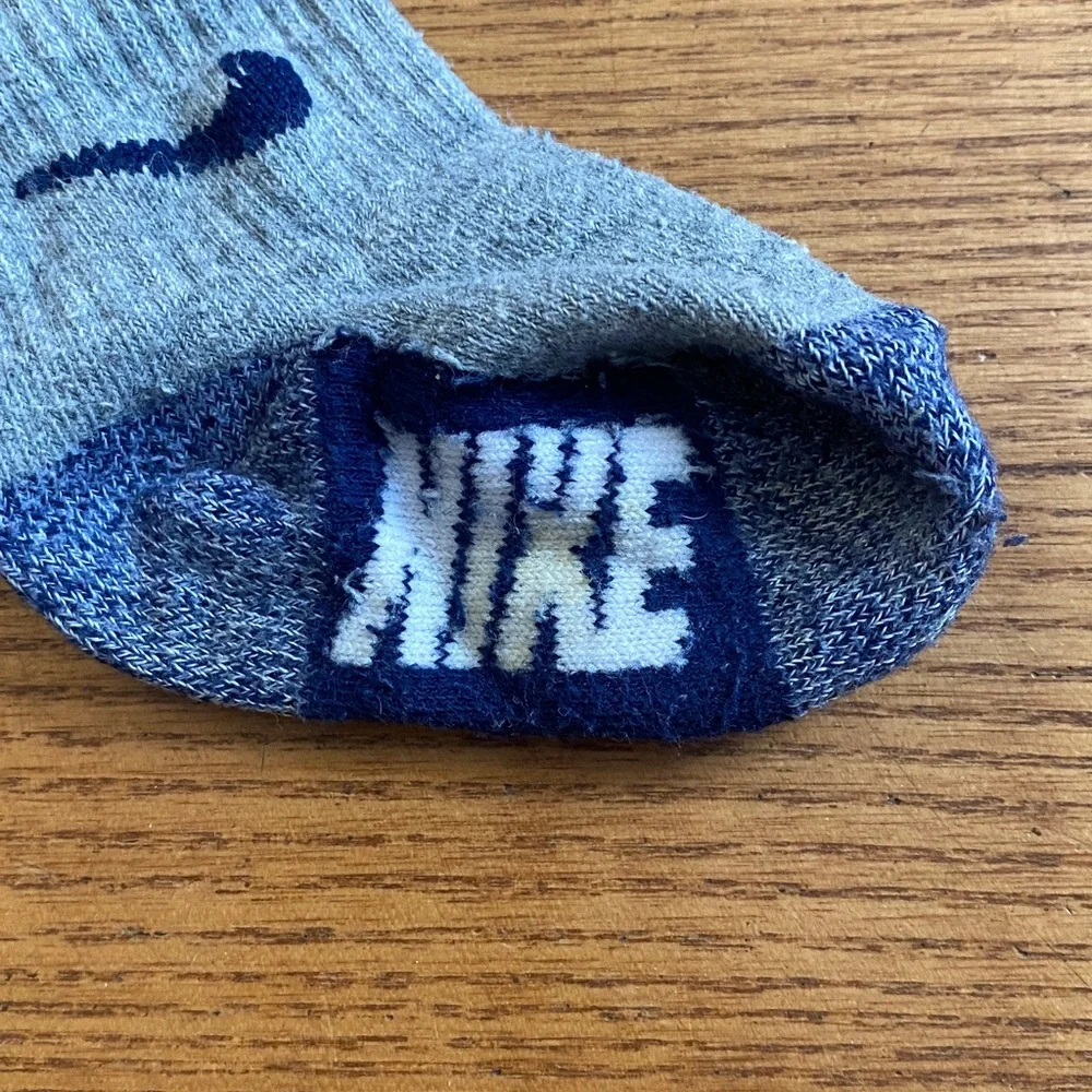 Nike Baby/ Infant 2 PAIRS of Socks in White, Gray and Navy